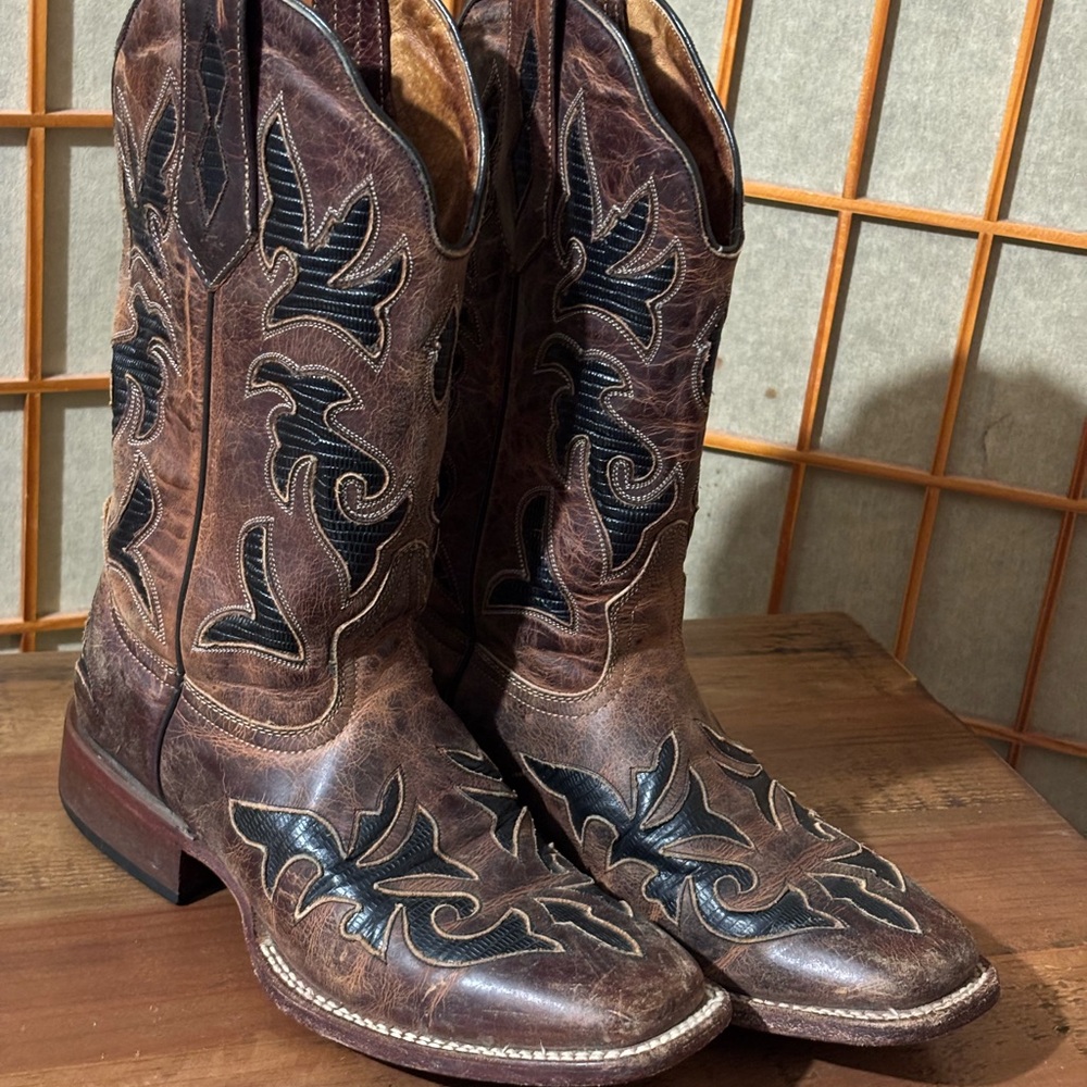 Womens Johnny Ringo boots size 7-1/2B